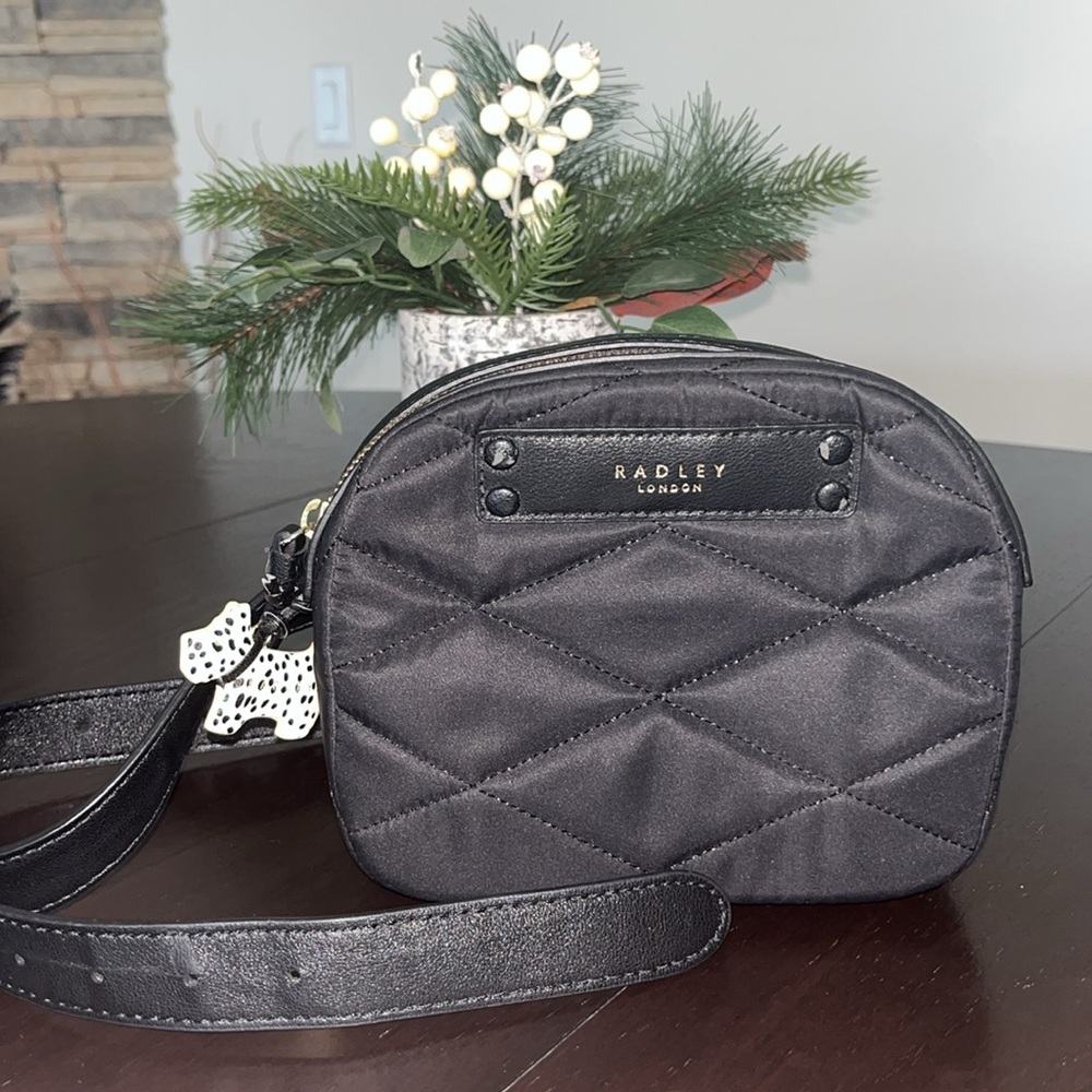 Radley London Quilted Black Waist Fanny Pack w/ Leather Buckle Strap & Dog Charm